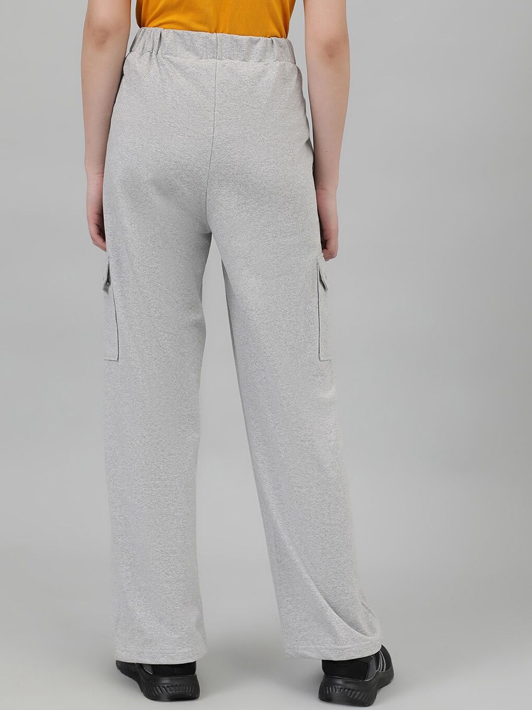Kotty Women Grey Mid-Rise Straight-Fit Track Pants