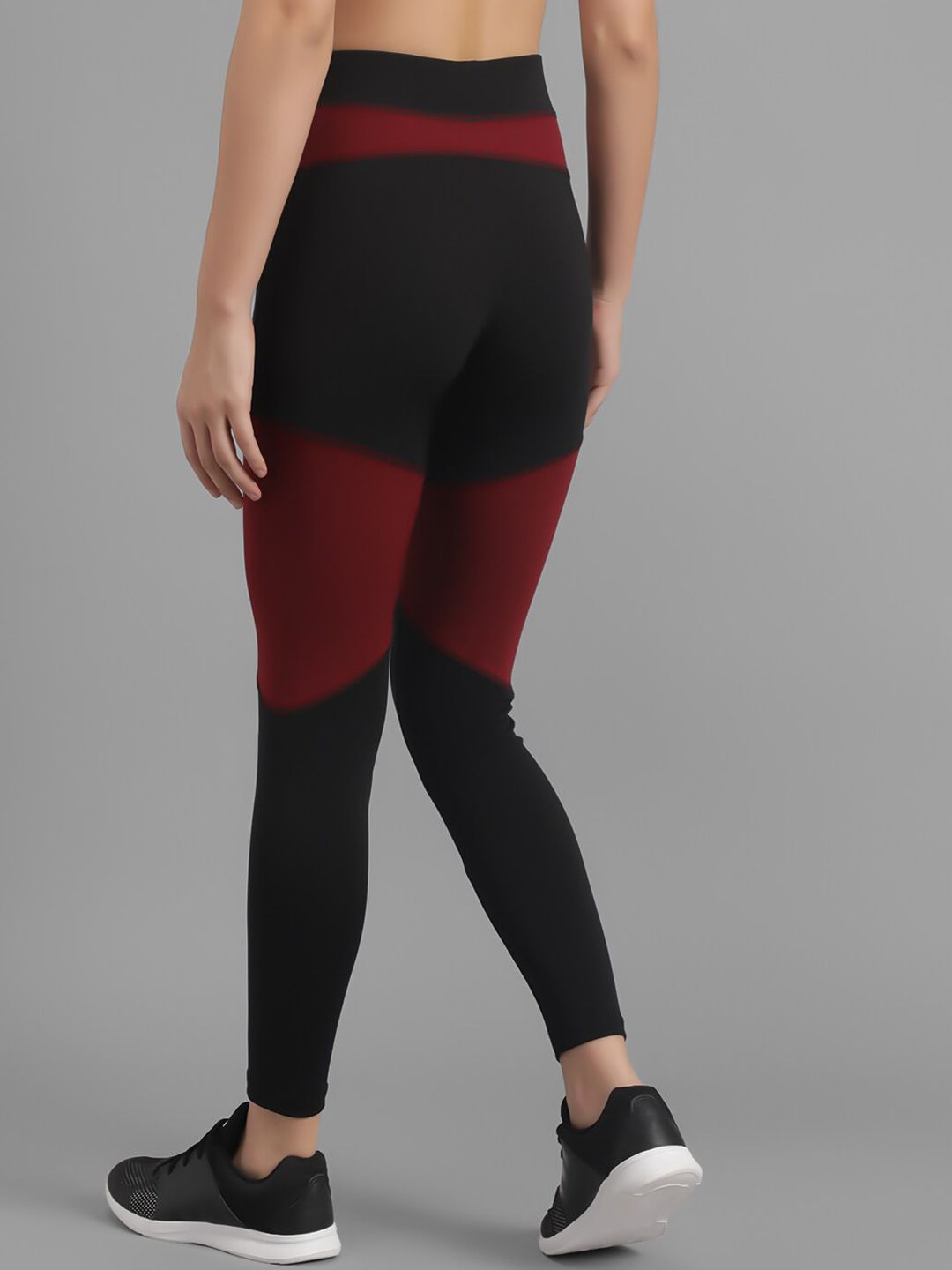 Kotty Women Black & Maroon Colourblocked Ankle-Length Tights