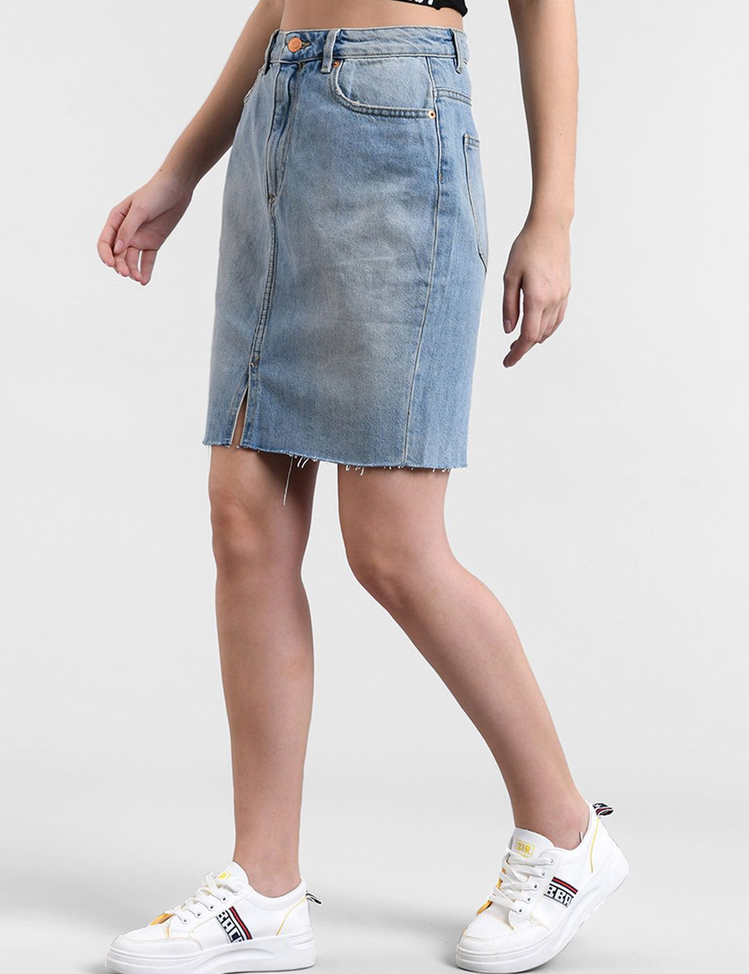Kotty Women Blue Solid Denim Straight Mini Skirt