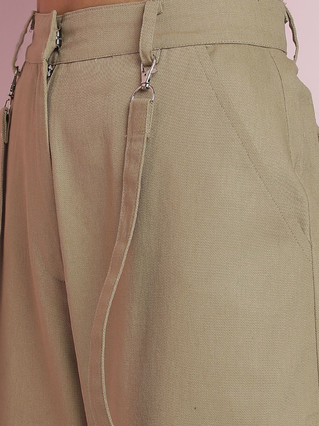 Kotty Women Solid Relaxed Straight Fit Mid-Rise Cargo Trousers