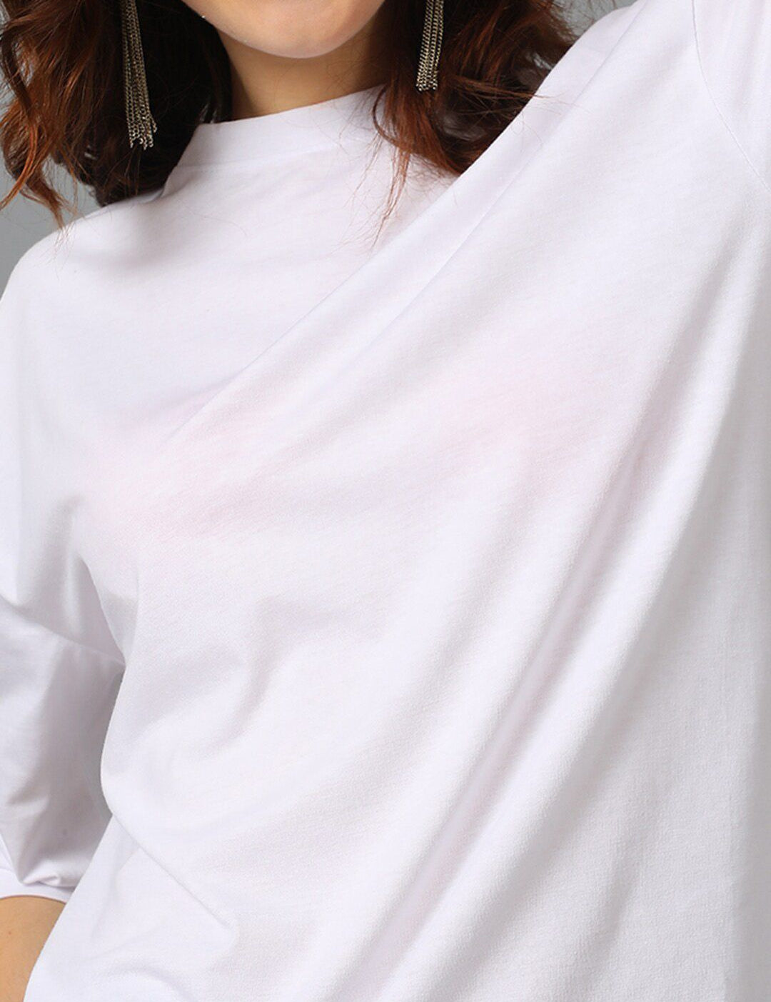 Kotty Round Neck Drop-Shoulder Sleeves Oversized T-shirt