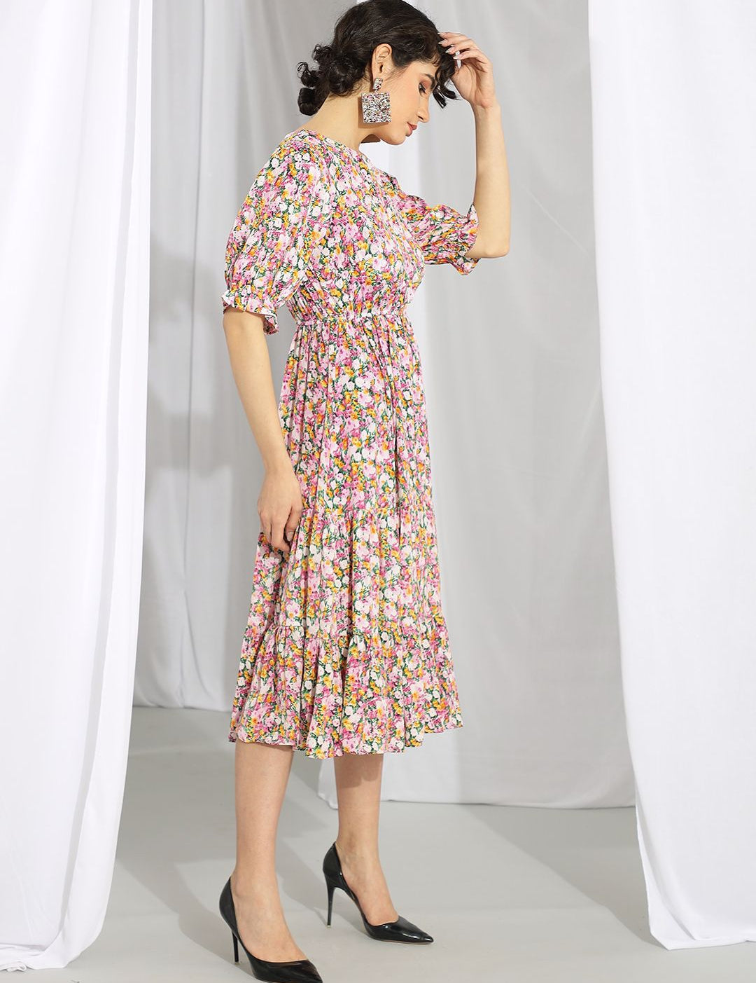 Kotty Pink Floral Printed Flared Sleeves Fit & Flare Midi Dress