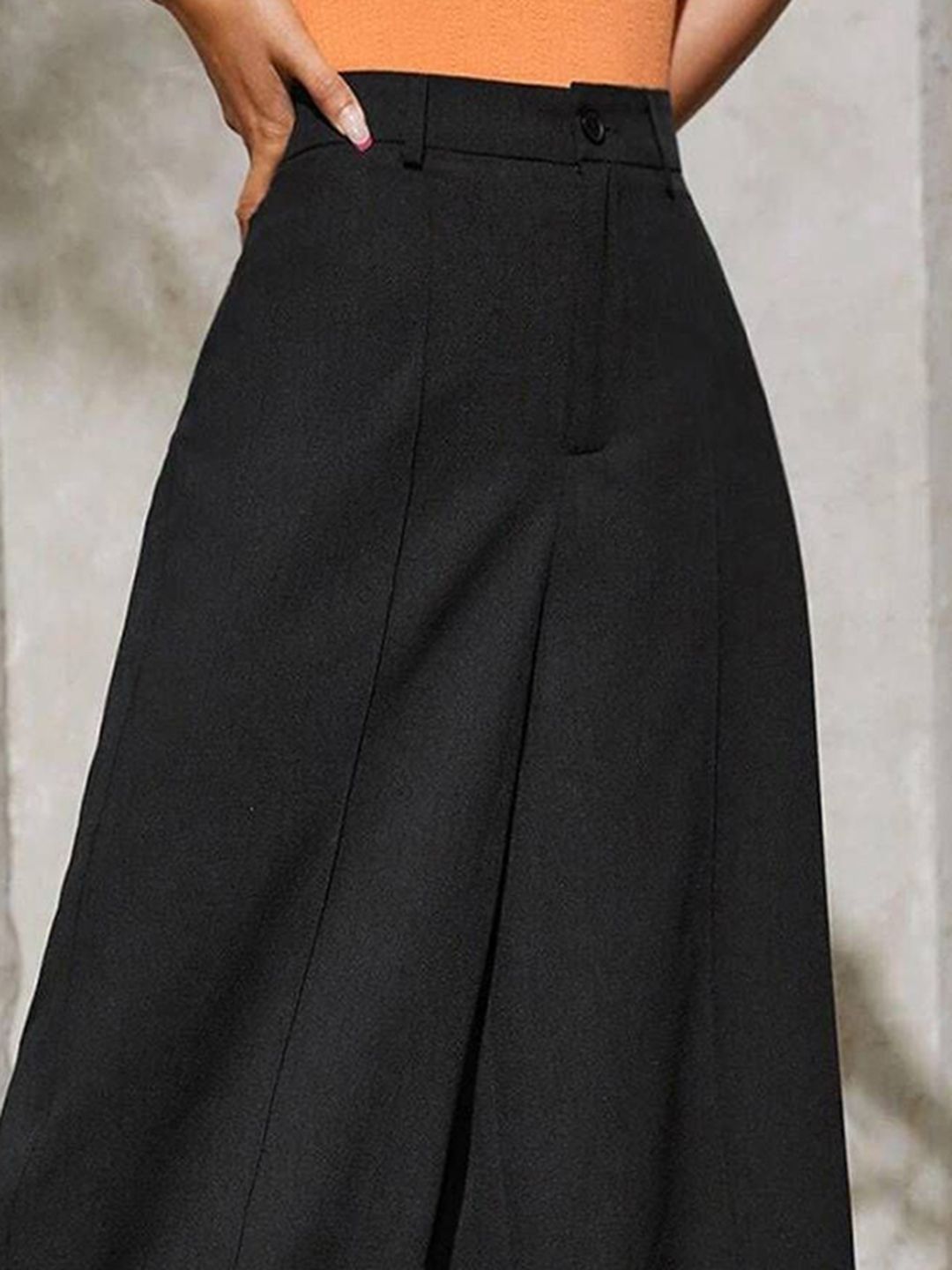 Kotty Women Relaxed Straight Leg High-Rise Trousers