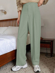 Kotty Women Relaxed Straight Leg High-Rise Pleated Regular Trousers