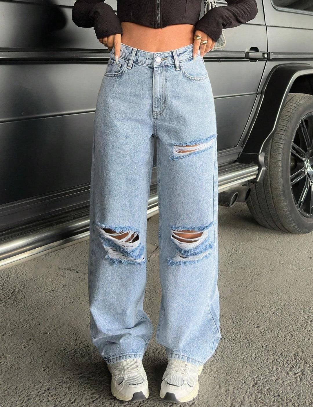 Kotty Women Cotton Straight Fit High-Rise Highly Distressed Stretchable Jeans