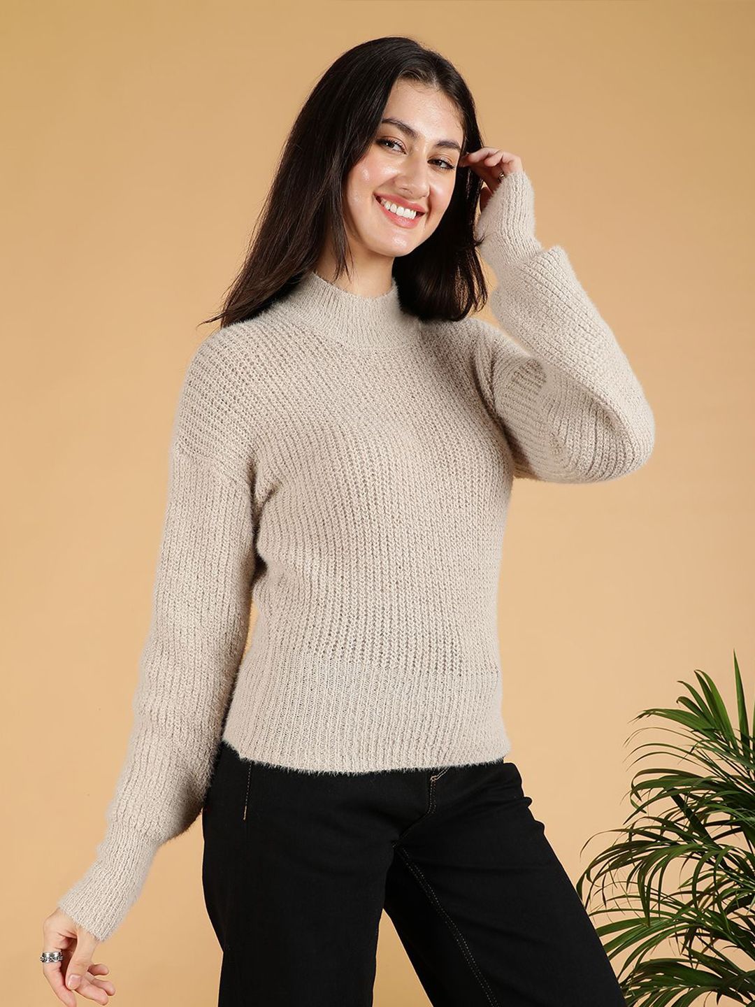 Kotty Women Round Neck Pullover