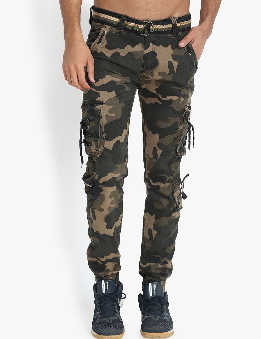 Kotty Men Olive Green & Beige Regular Fit Camouflage Printed Cargos