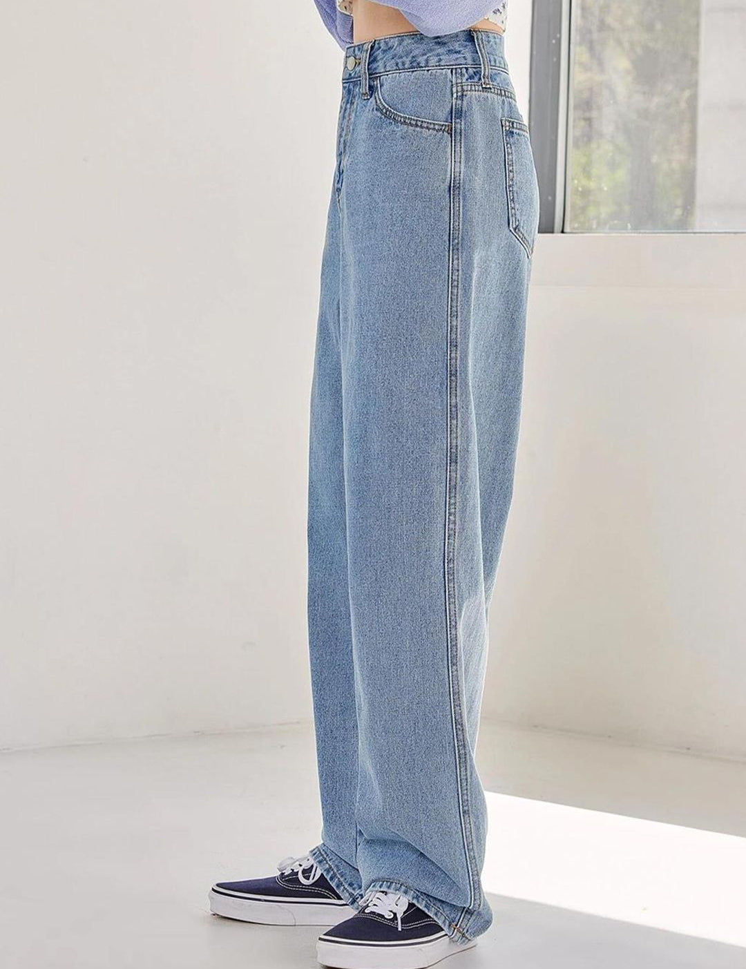 Kotty Women Jean Straight Fit High-Rise Clean Look Stretchable Jeans