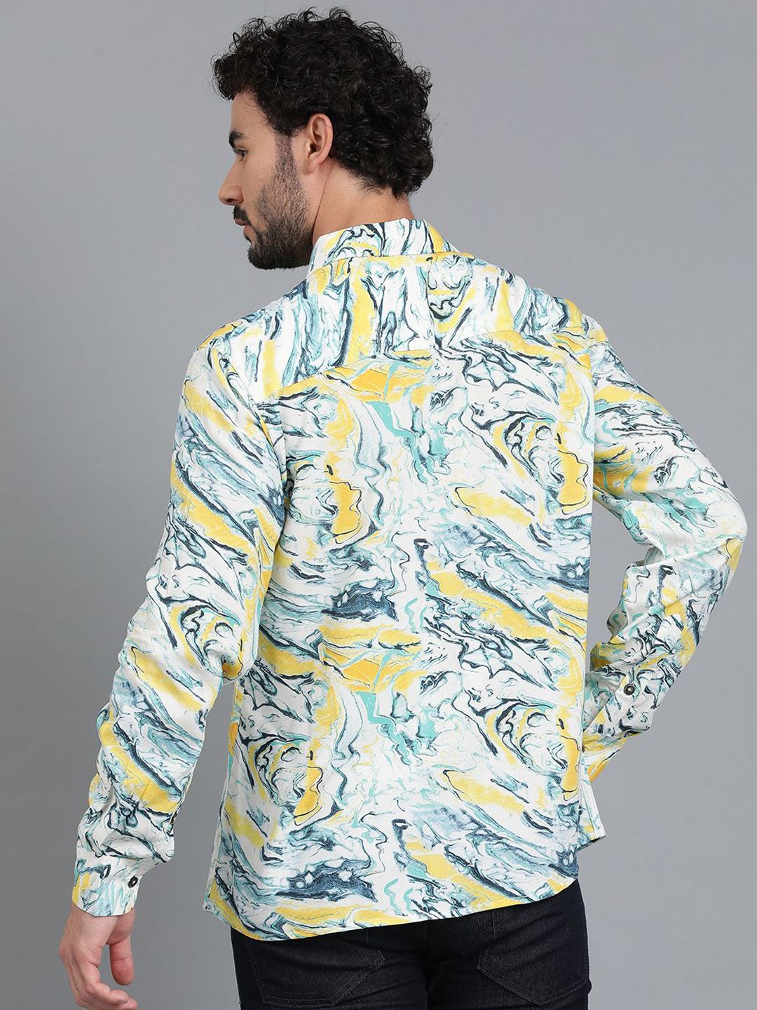 Kotty White Abstract Printed Casual Shirt