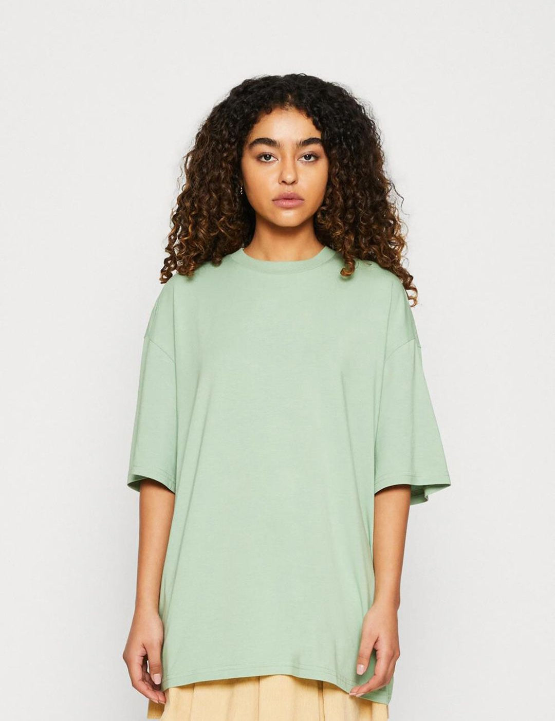 KOTTY Basics Round Neck Oversized T-shirt