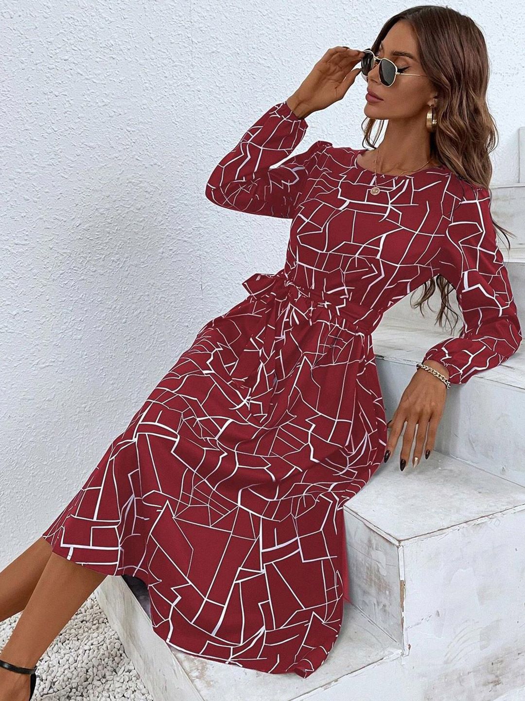 Kotty Maroon & White Abstract Printed Puff Sleeves Crepe Fit & Flare Midi Dress