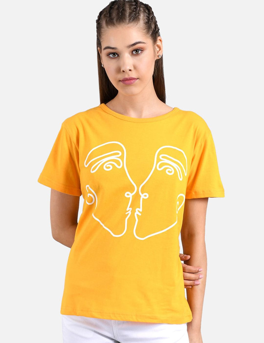Kotty Women Yellow &White Printed Round Neck T-shirt