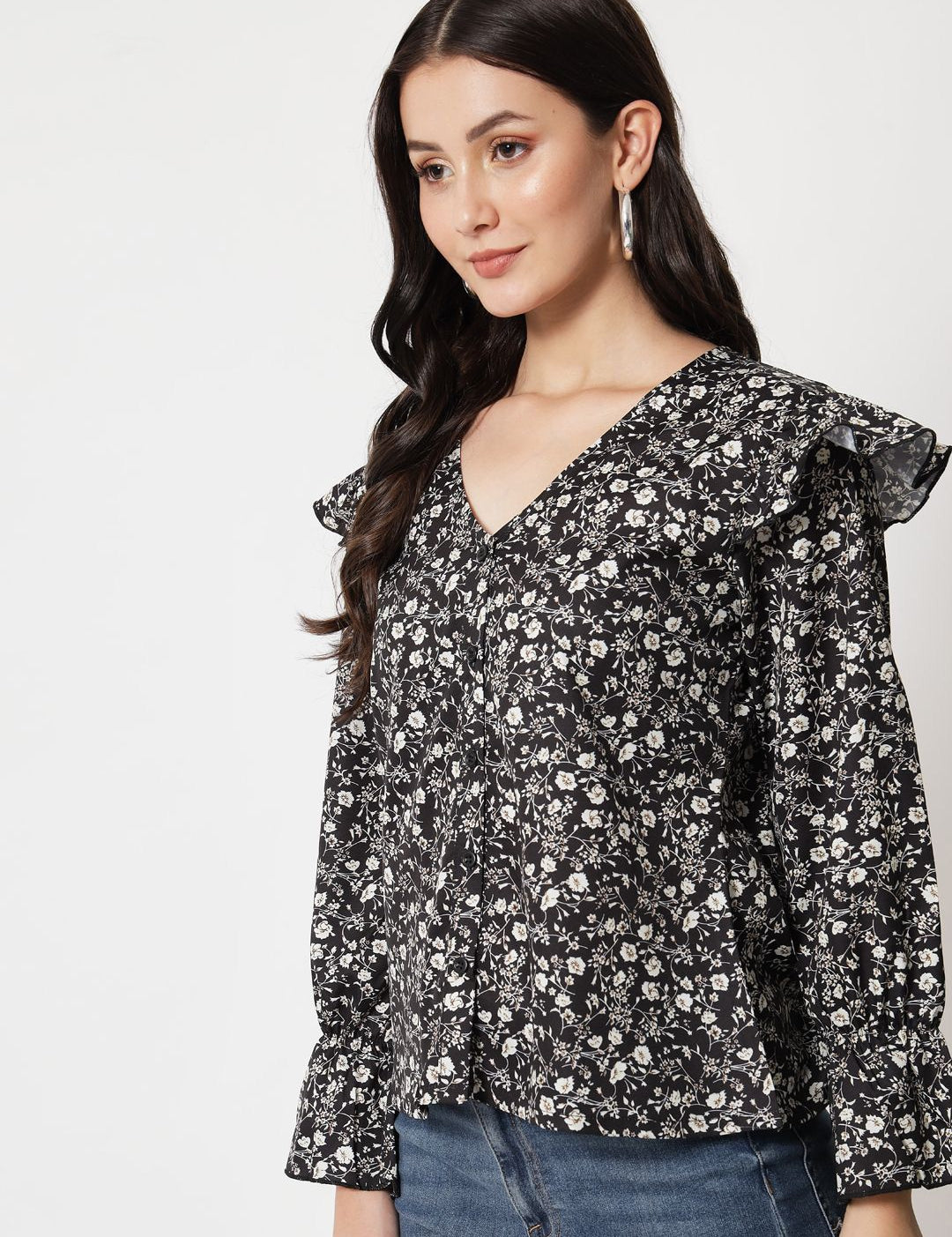Kotty Floral Printed V-Neck Crepe Top