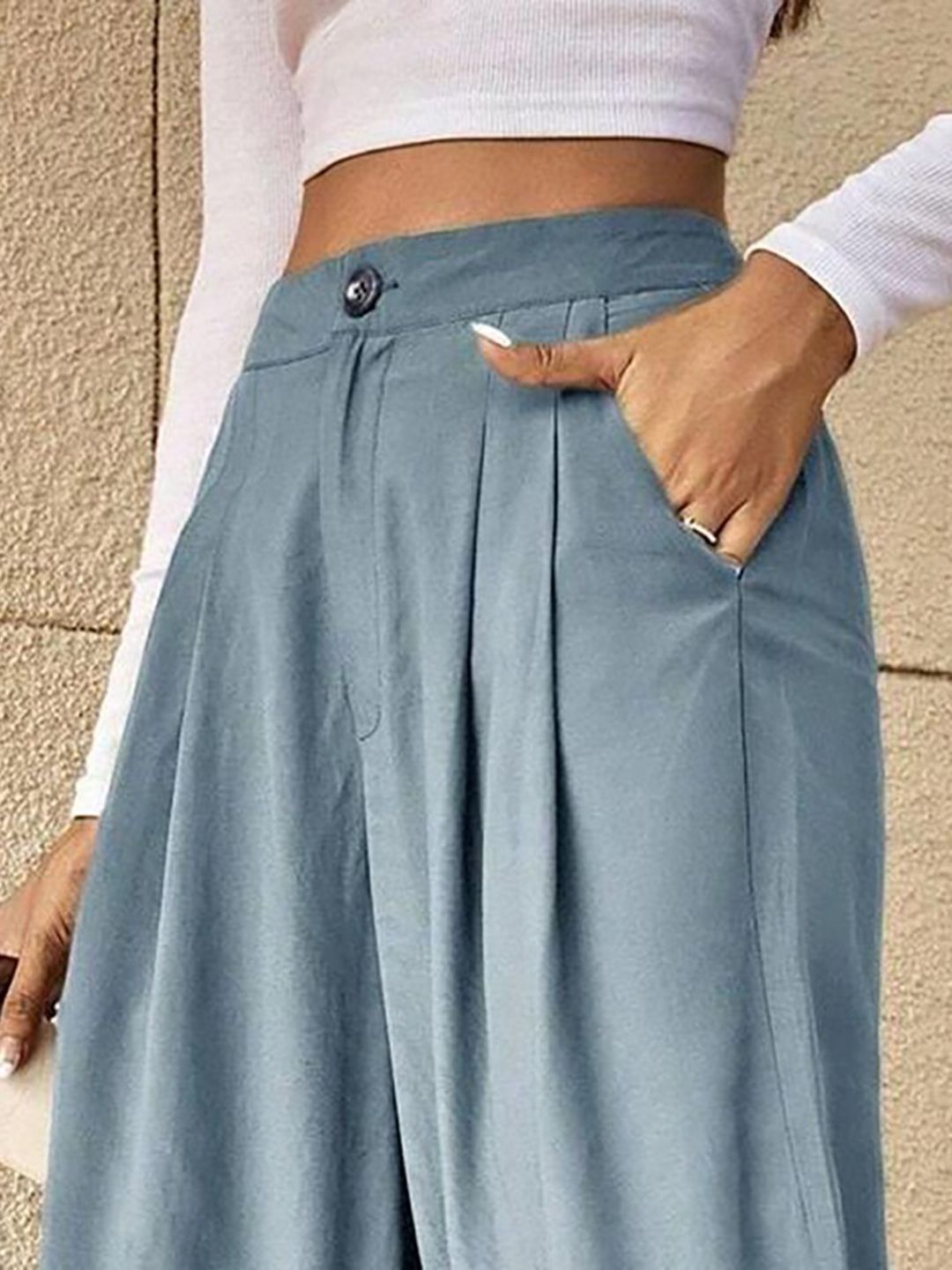 Kotty Women Blue Relaxed Straight Leg Straight Fit High-Rise Easy Wash Pleated Trousers