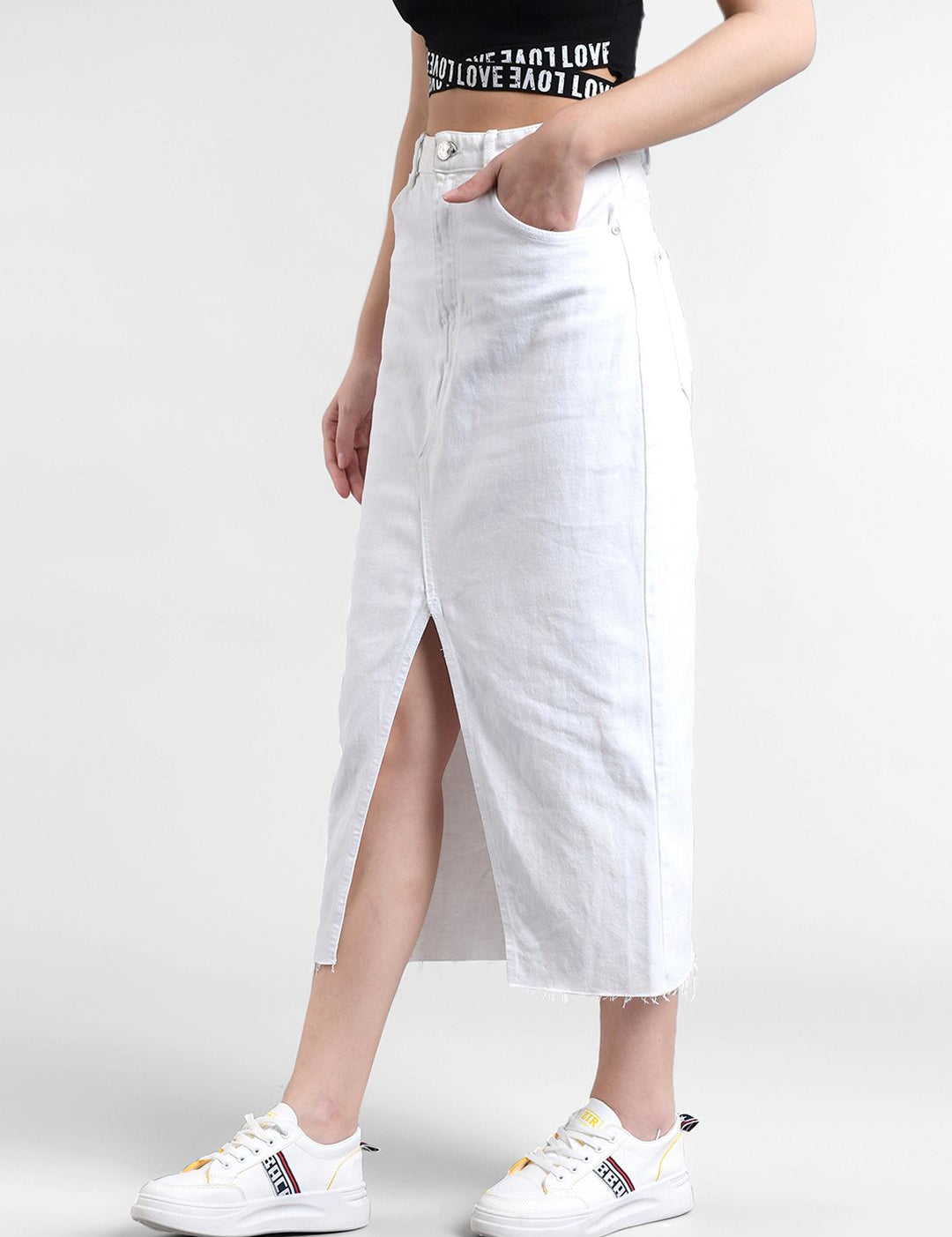 Kotty Women White Solid Straight Skirt 