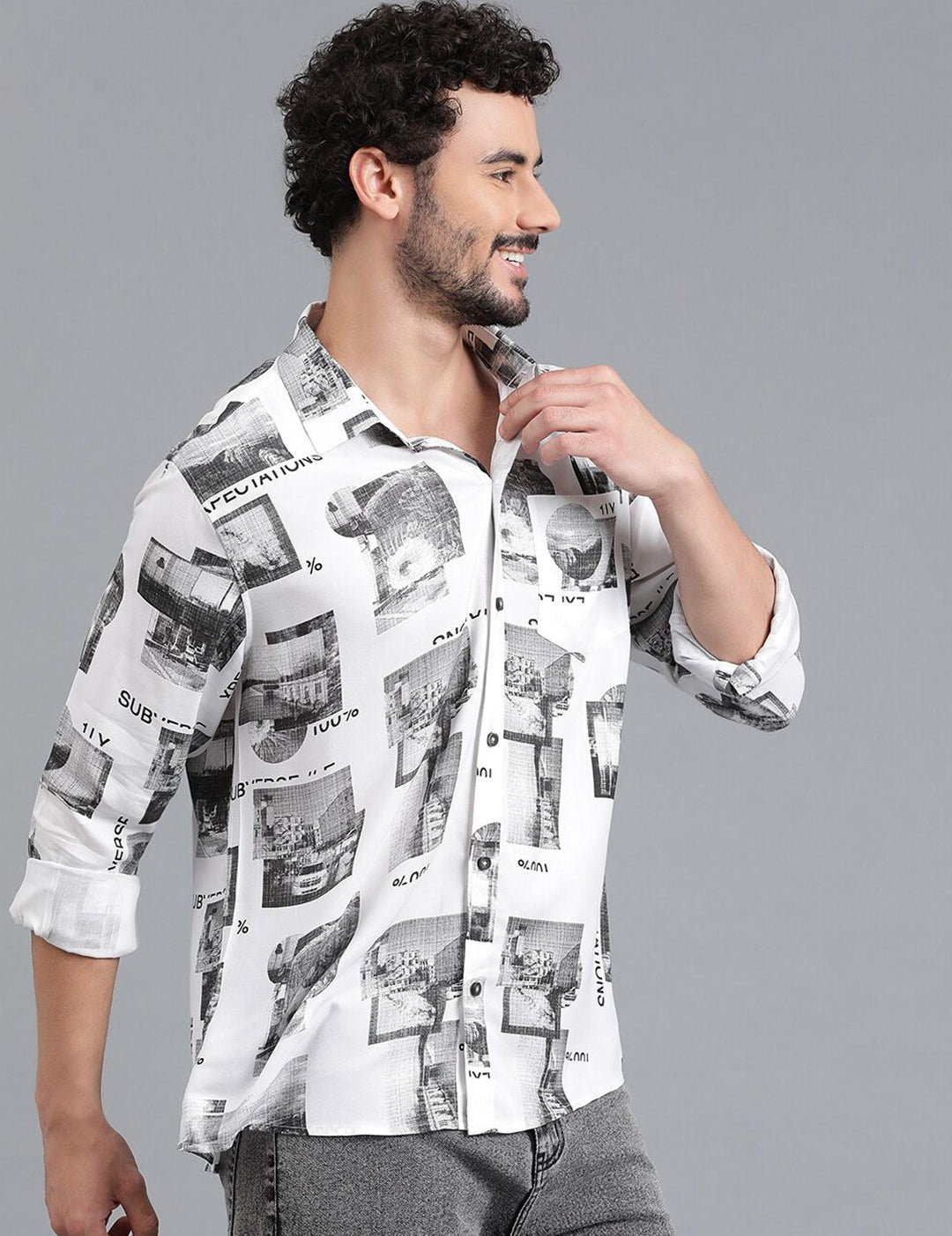 Kotty White Graphic Printed Casual Shirt
