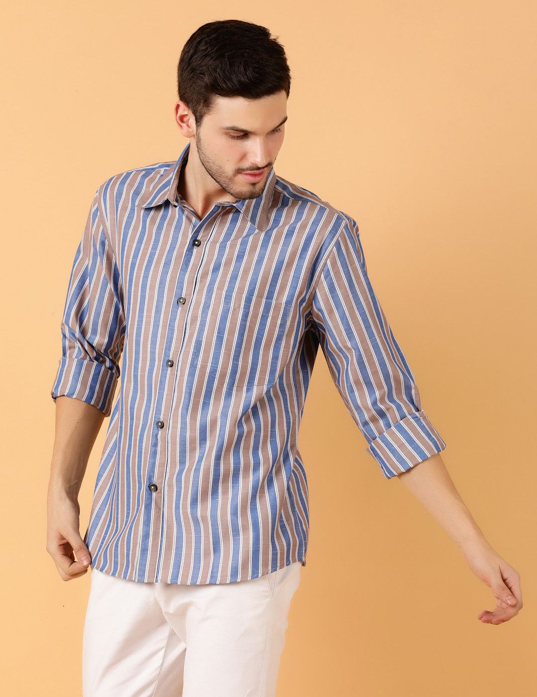 Kotty Men Relaxed Spread Collar Striped Casual Shirt