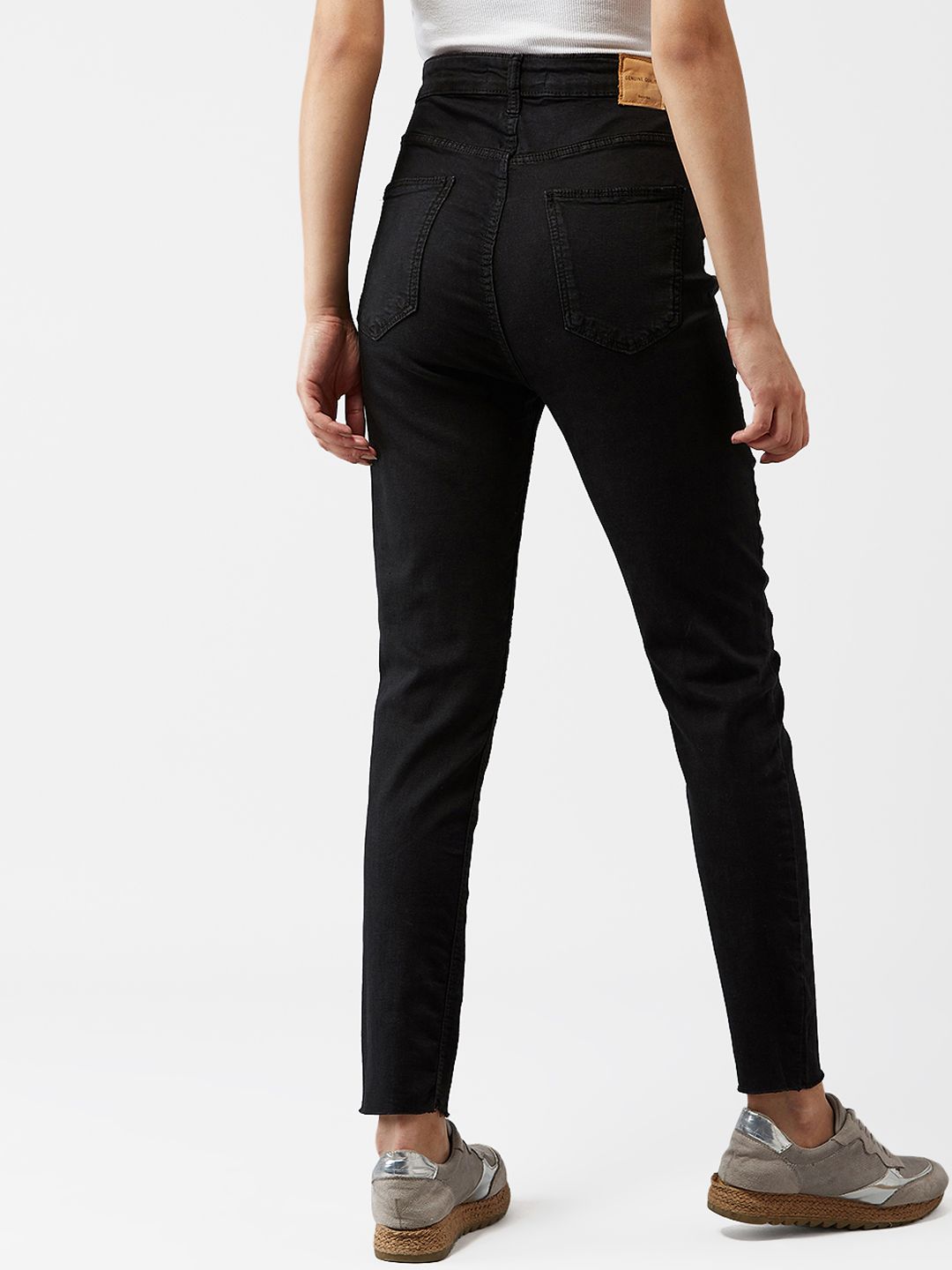 Kotty Women Black Skinny Fit High-Rise Mildly Distressed Jeans