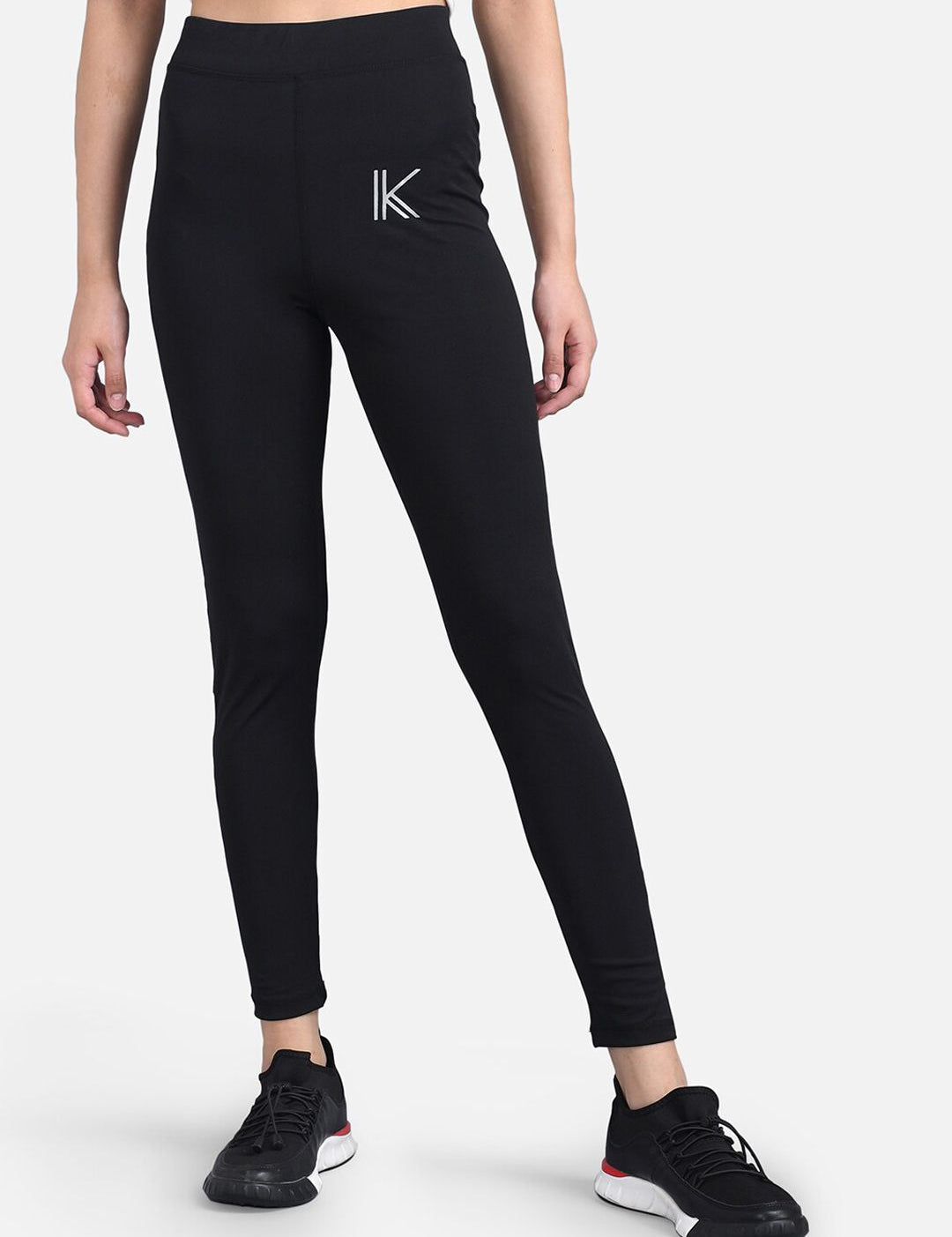 Kotty Women Black & White Printed Tights