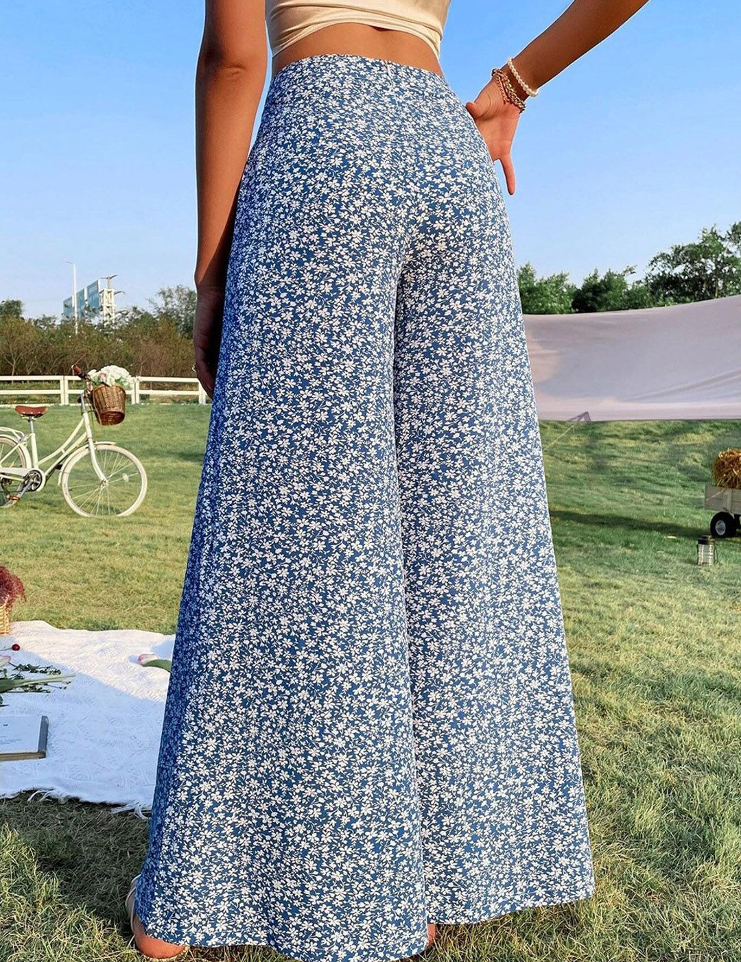 Kotty Women Multicoloured Floral Printed Relaxed Flared High-Rise Easy Wash Wide Leg Trousers