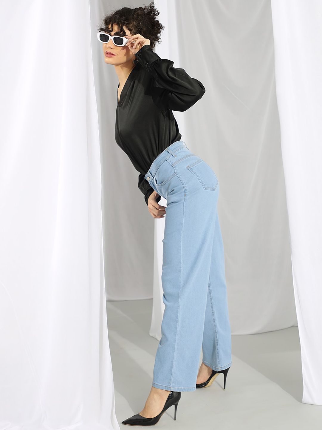 Kotty Women Blue Straight Fit High-Rise Stretchable Jeans