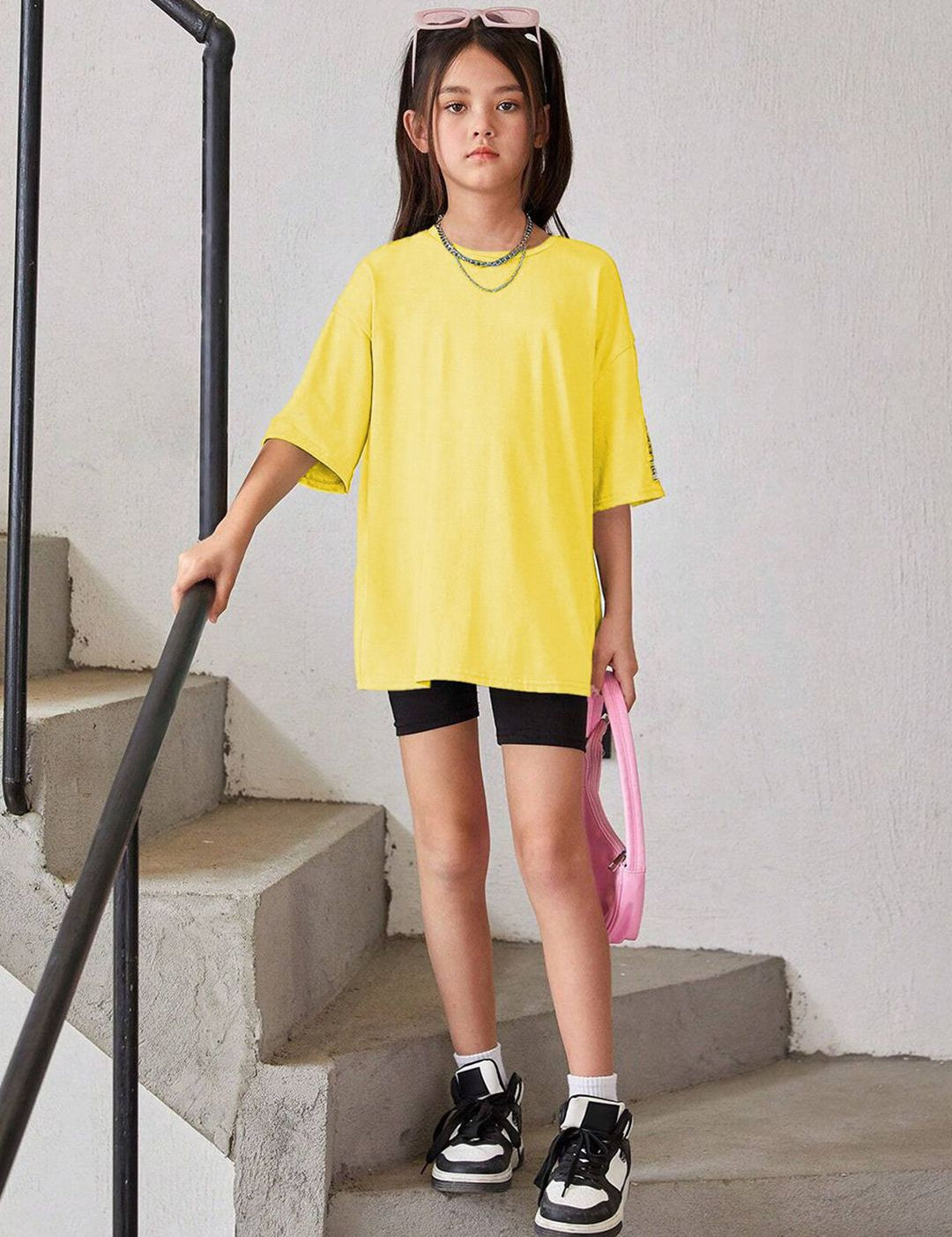 Kotty Girls Graphic Printed Round Neck Cotton Oversized T-shirt