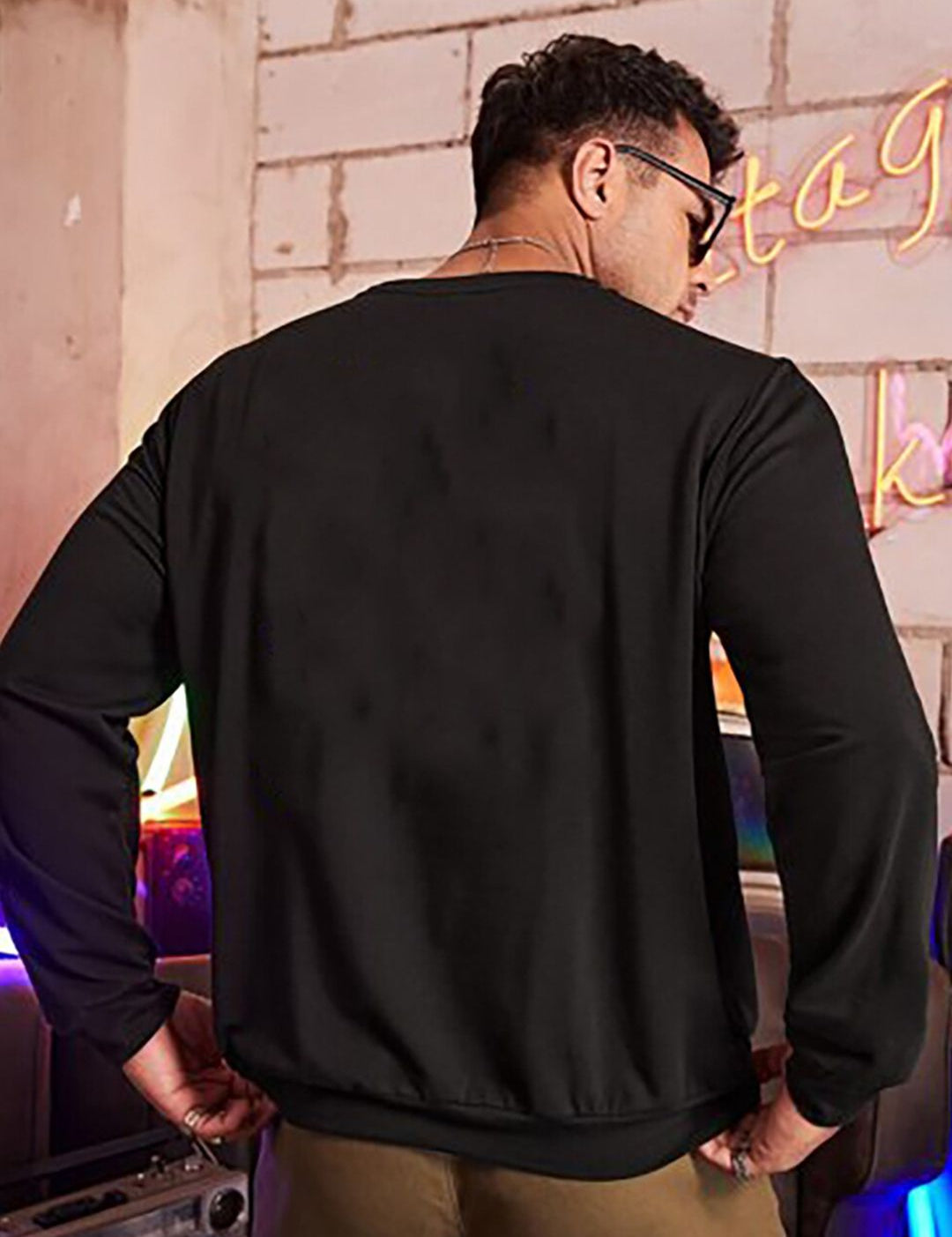 Kotty Black Ribbed Fleece Pullover Sweatshirt