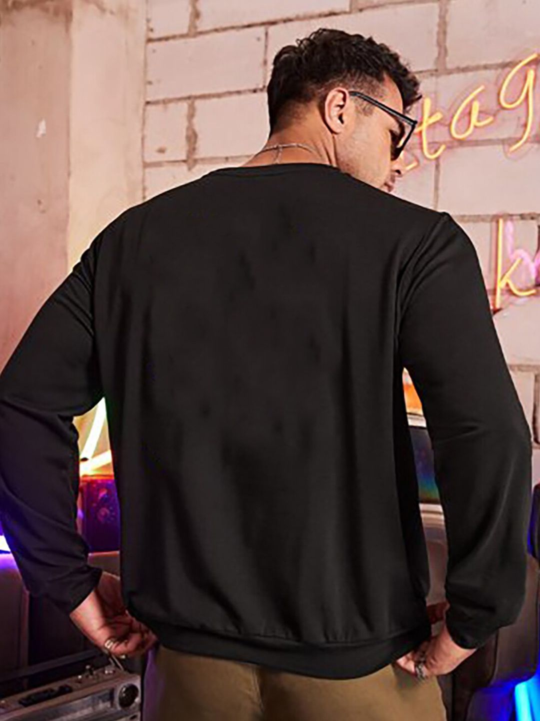 Kotty Black Ribbed Fleece Pullover Sweatshirt