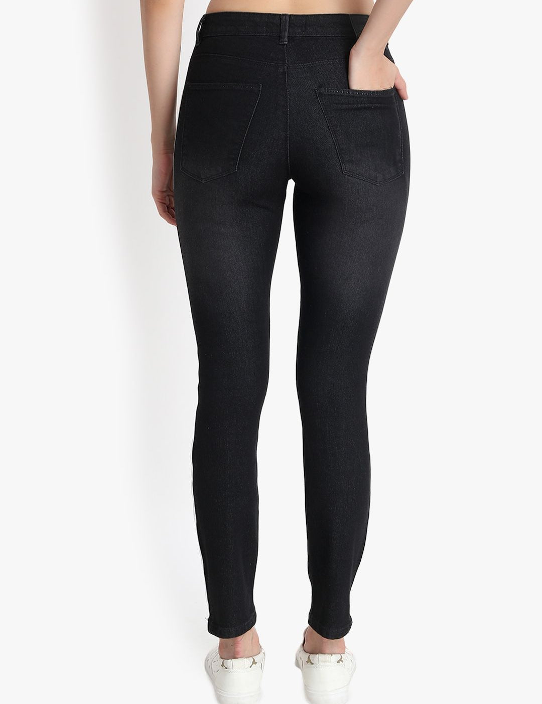 Kotty Women Black Skinny Fit High-Rise Clean Look Stretchable Jeans