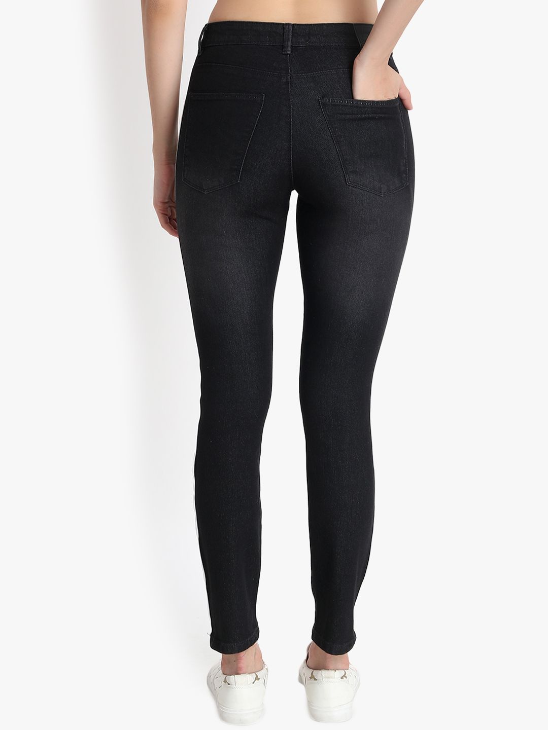 Kotty Women Black Skinny Fit High-Rise Clean Look Stretchable Jeans