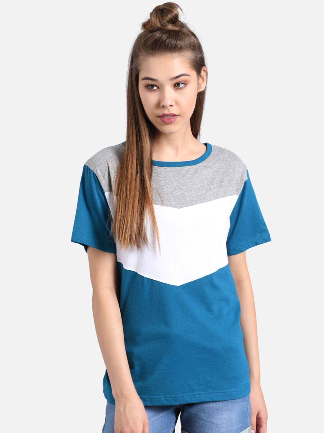 Kotty Women Blue & White Colourblocked Round Neck T-shirt