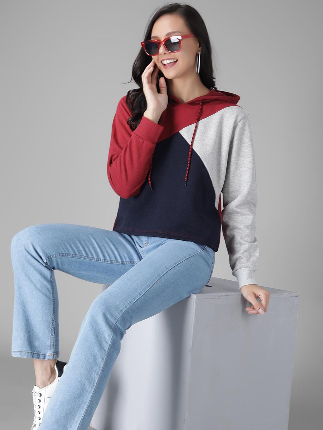 Kotty Women Maroon & Black Colourblocked Hooded Sweatshirt