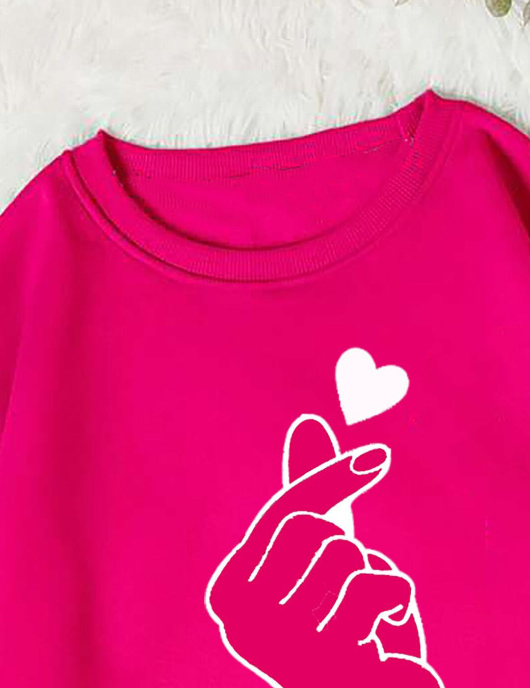 Kotty Graphic Printed Round Neck Fleece Pullover