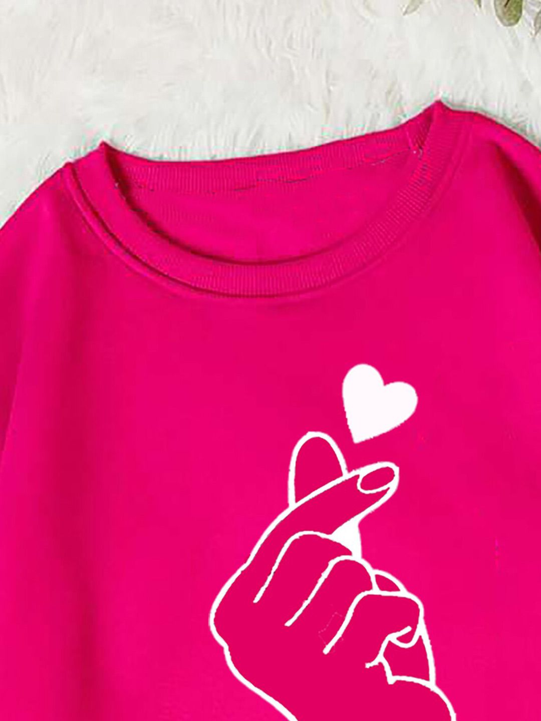 Kotty Graphic Printed Round Neck Fleece Pullover