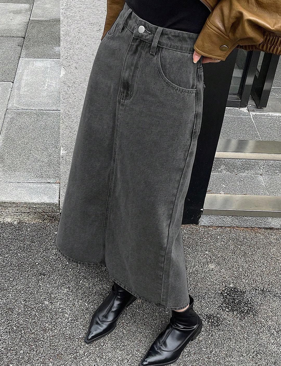 Kotty Denim Straight Midi Skirt