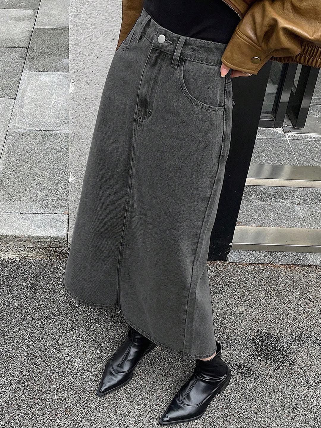 Kotty Denim Straight Midi Skirt