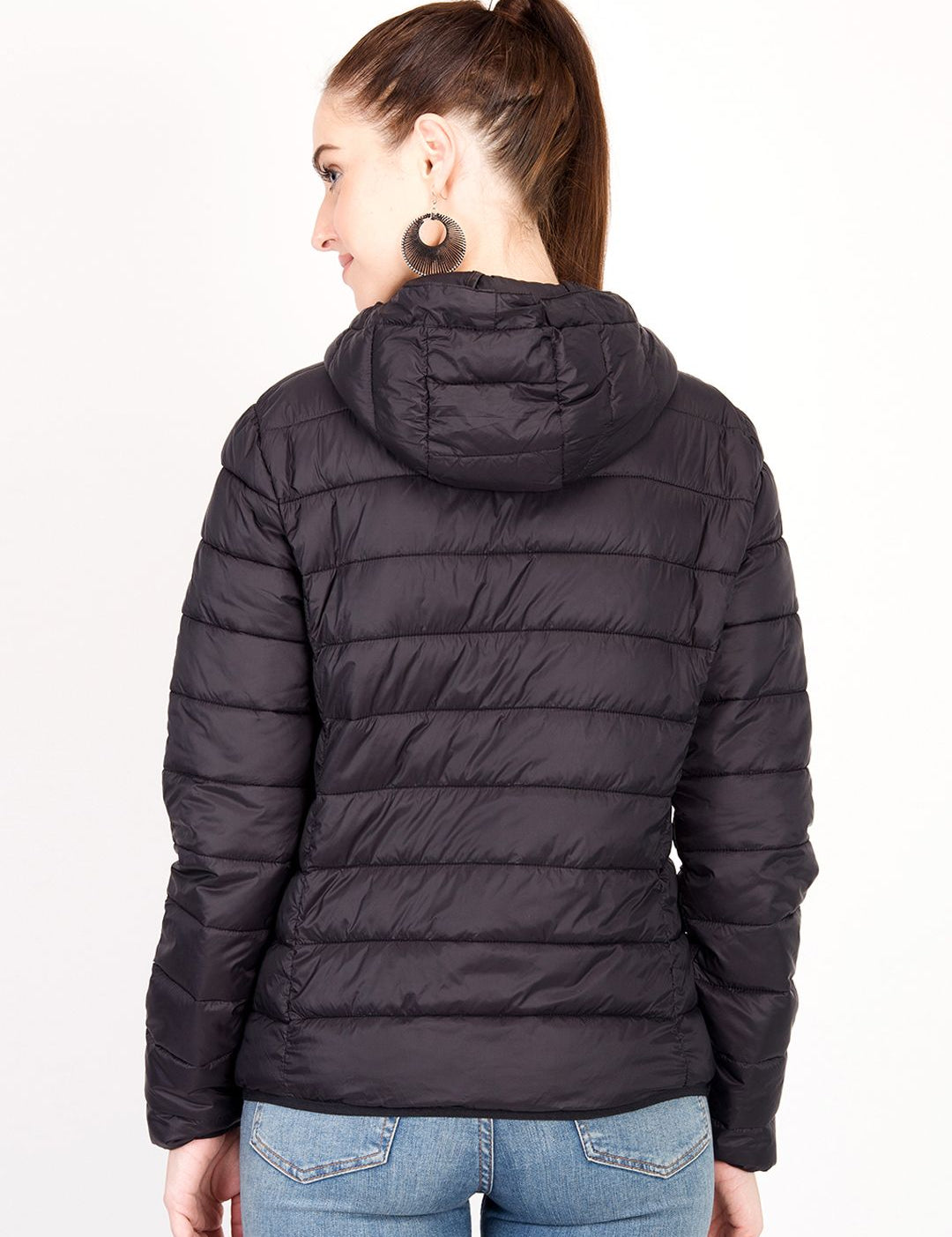 Kotty Women Black Solid Insulator Hooded Puffer Jacket