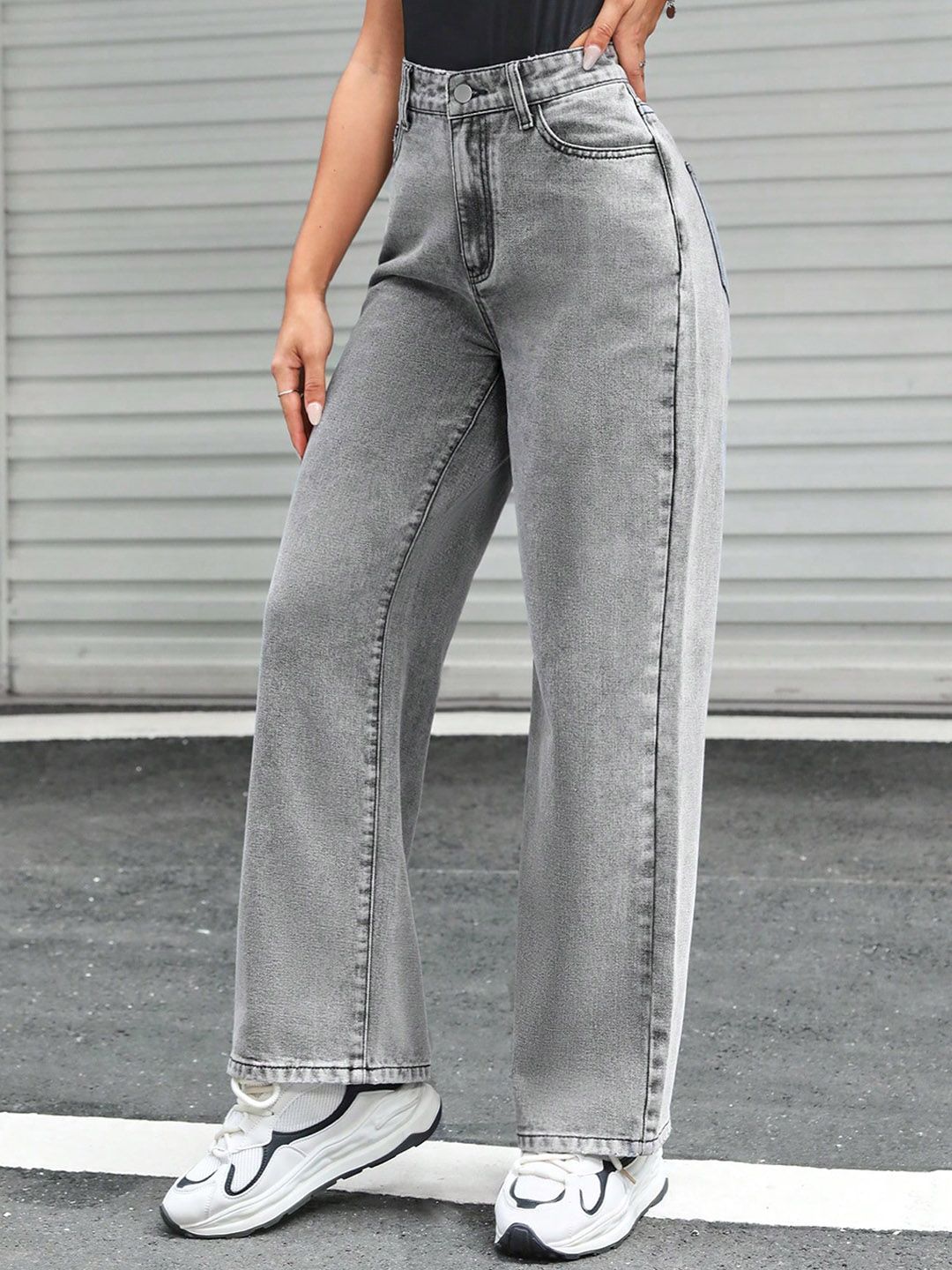 Kotty Women Blue Jean Straight Fit High-Rise Heavy Fade Stretchable Jeans