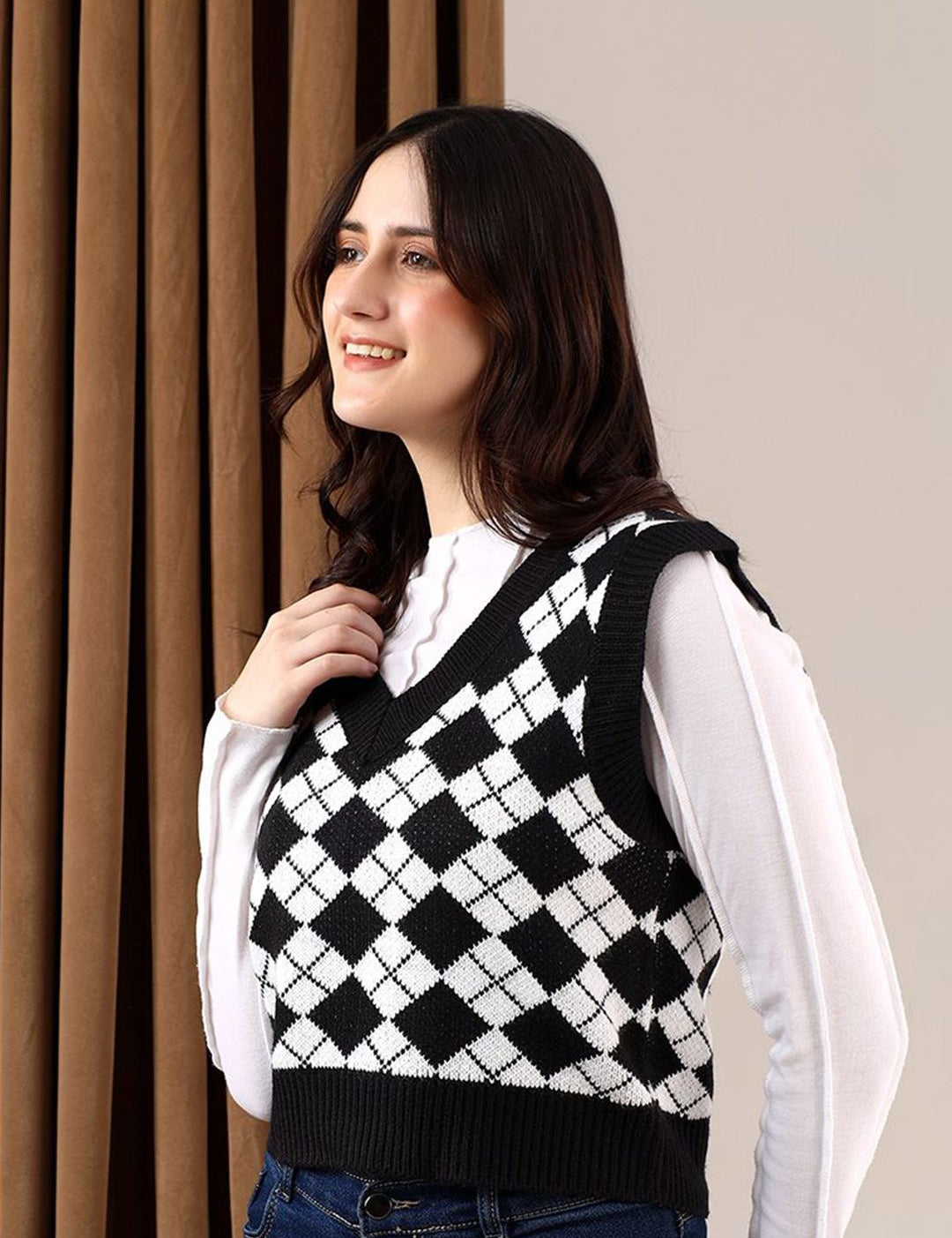 Kotty Women Crop Sweater Vest