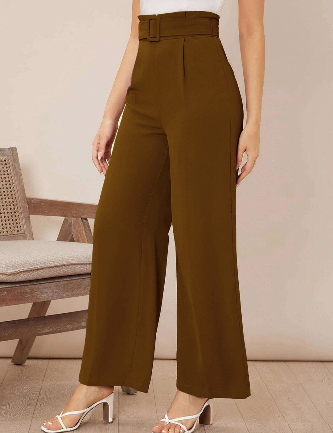 Kotty Women Relaxed Straight Fit High-Rise Easy Wash Pleated Trousers