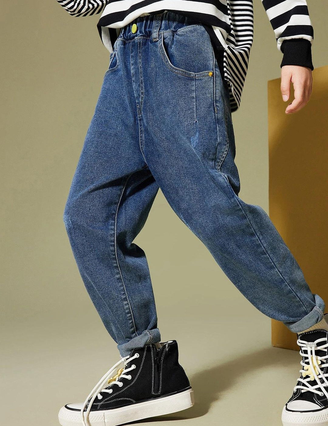 Kotty Boys Jean Regular Fit Mid-Rise Light Fade Stretchable Jeans