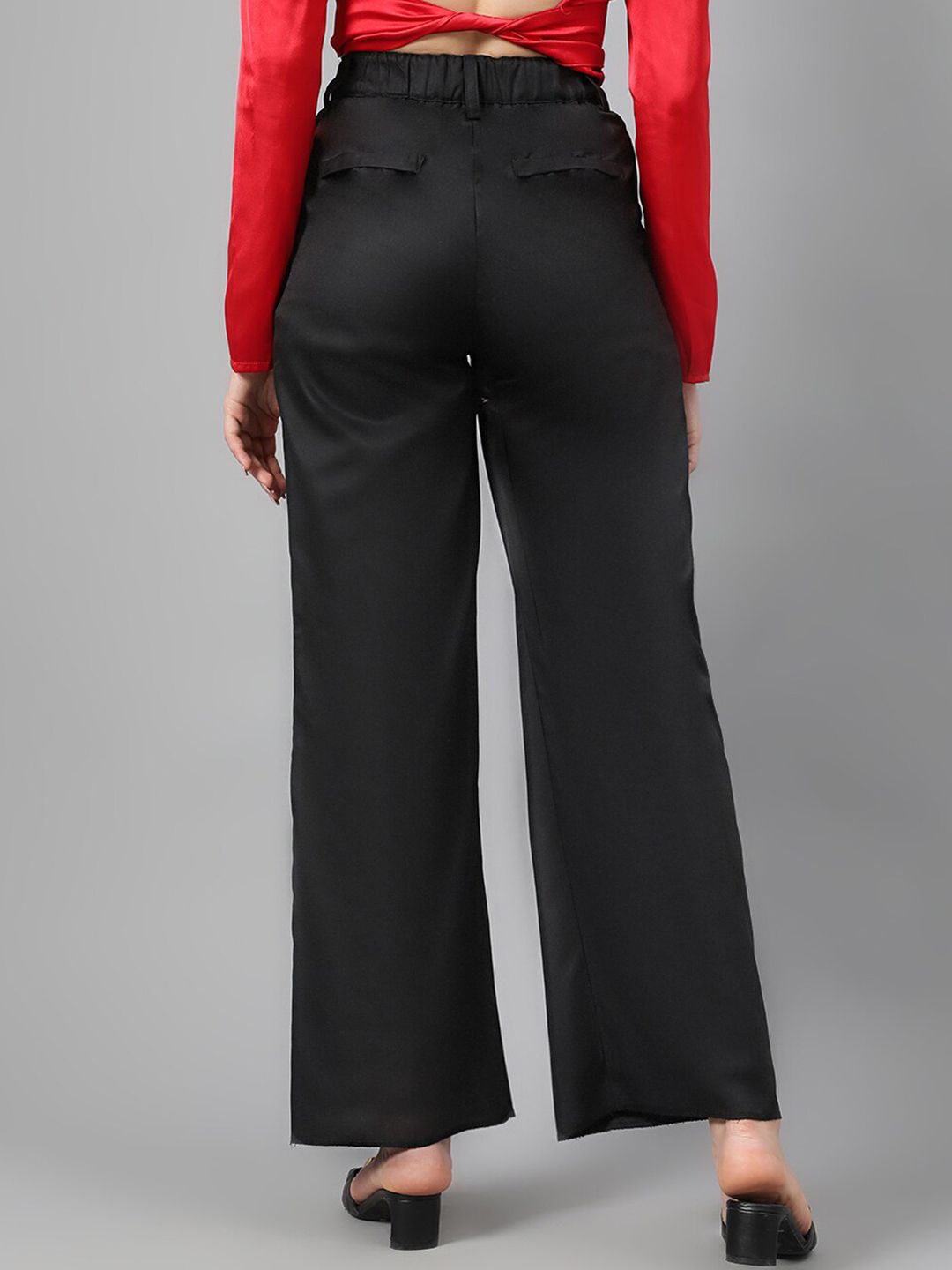 Kotty Women Black Relaxed Straight Leg Fit High-Rise Easy Wash Parallel Trousers