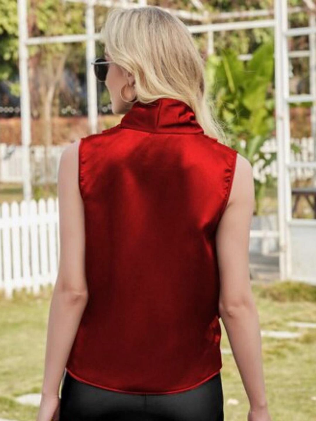 Kotty Red V-Neck Sleeveless Satin Wrap Top