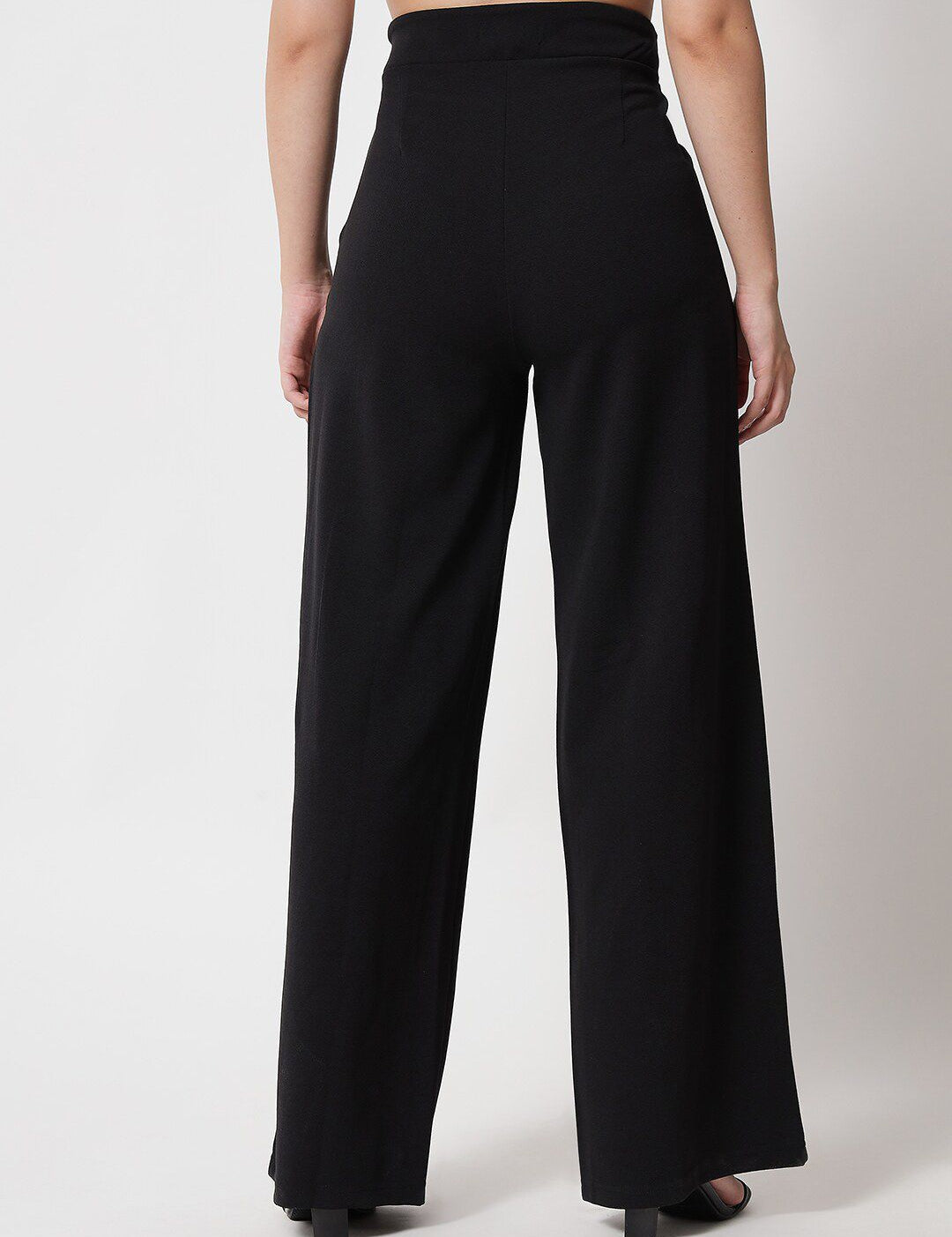 Kotty Women Black Relaxed Straight Fit High-Rise Easy Wash Trousers