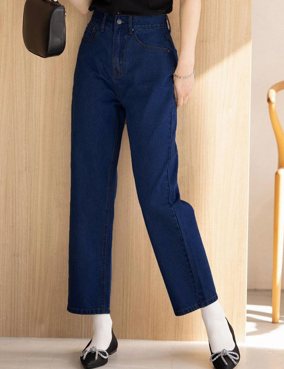 Kotty Women Blue Jean Straight Fit High-Rise Clean Look Stretchable Jeans