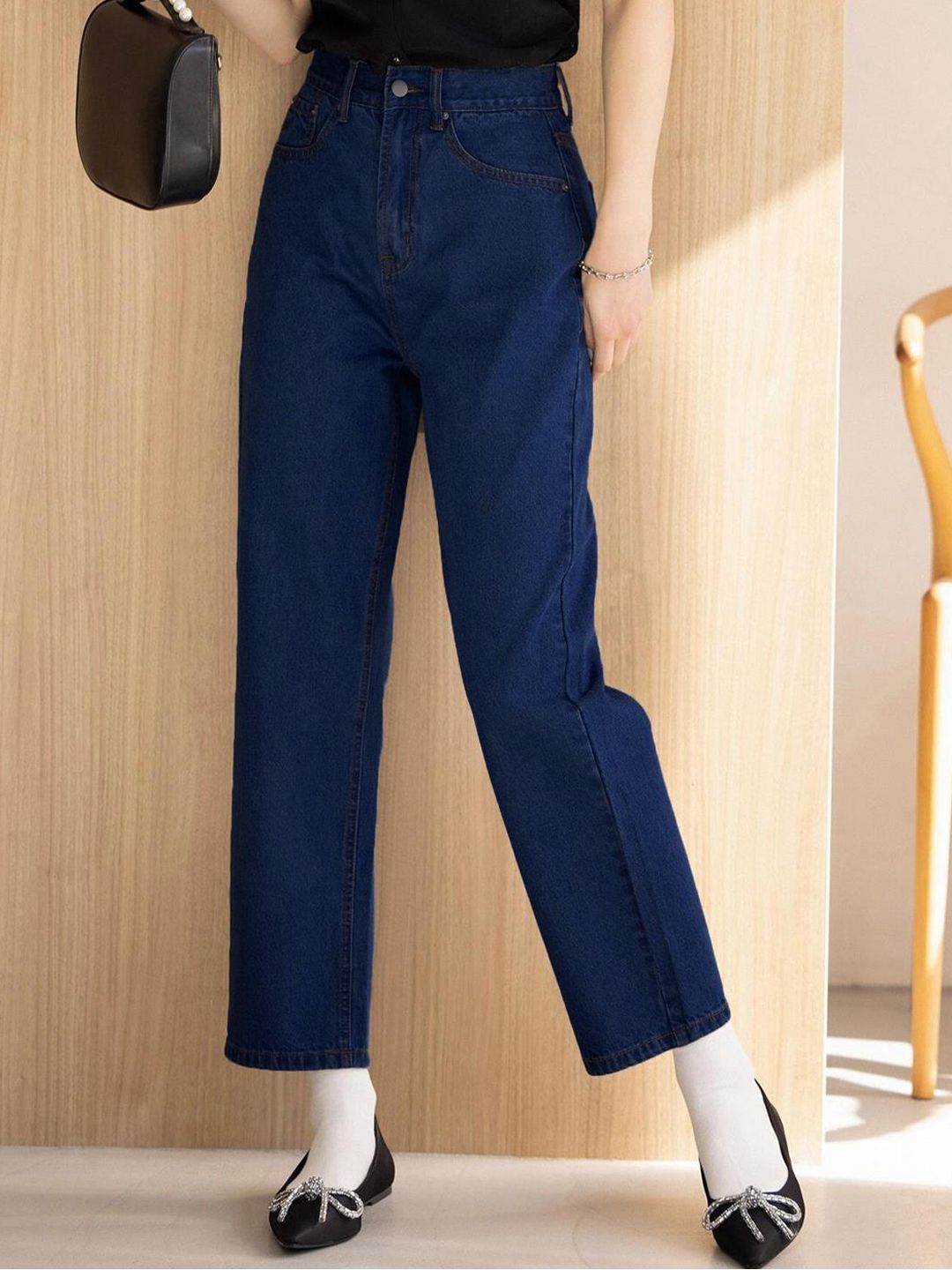 Kotty Women Blue Jean Straight Fit High-Rise Clean Look Stretchable Jeans