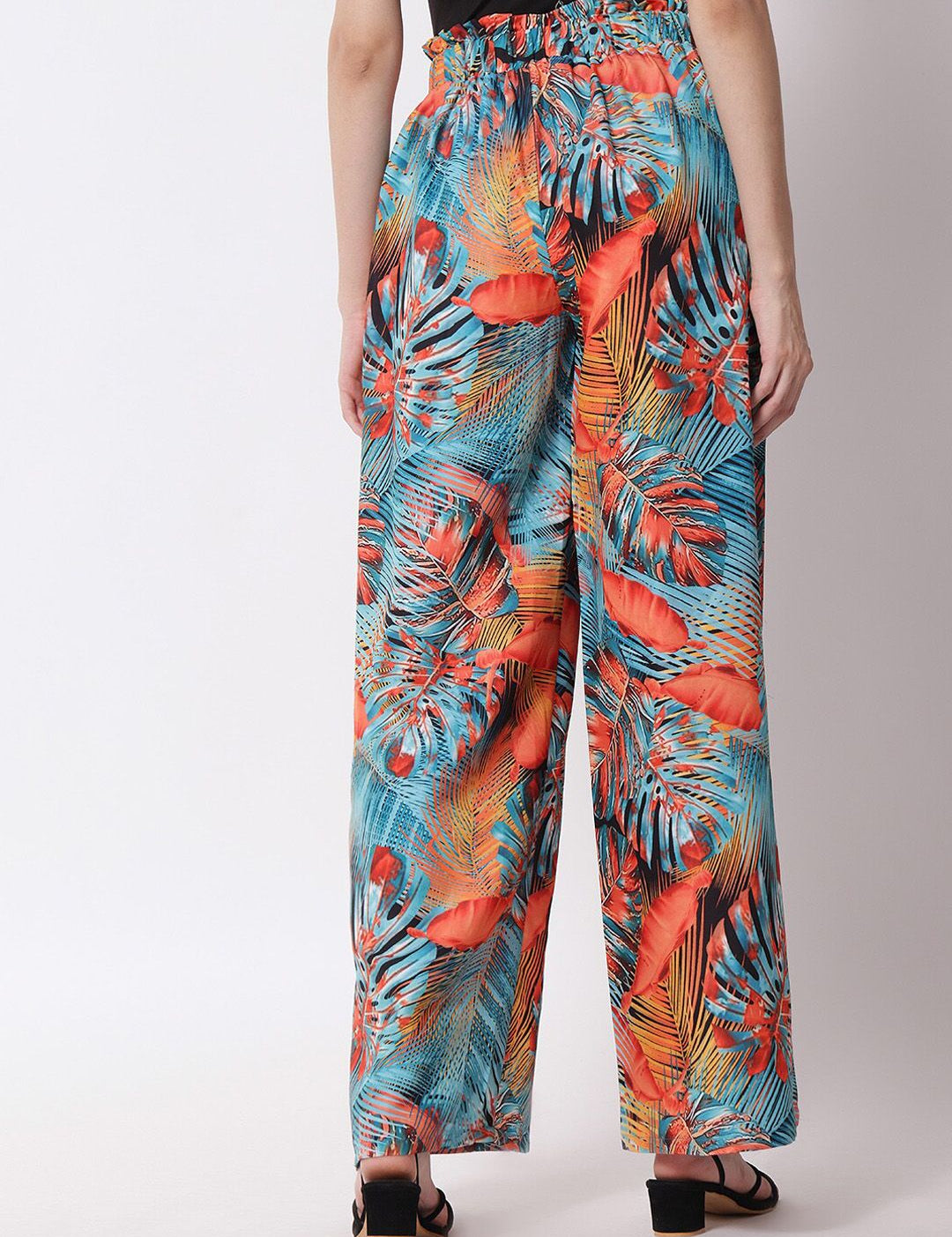 Kotty Women Blue Floral Printed Relaxed Flared High-Rise Easy Wash Pleated Trousers
