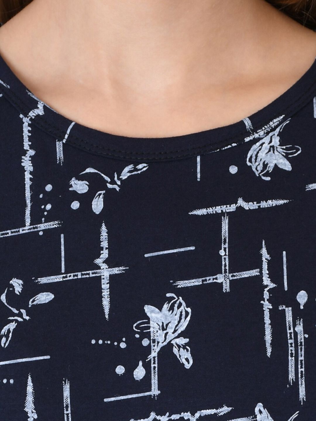 Kotty Women Blue Printed Round Neck T-shirt