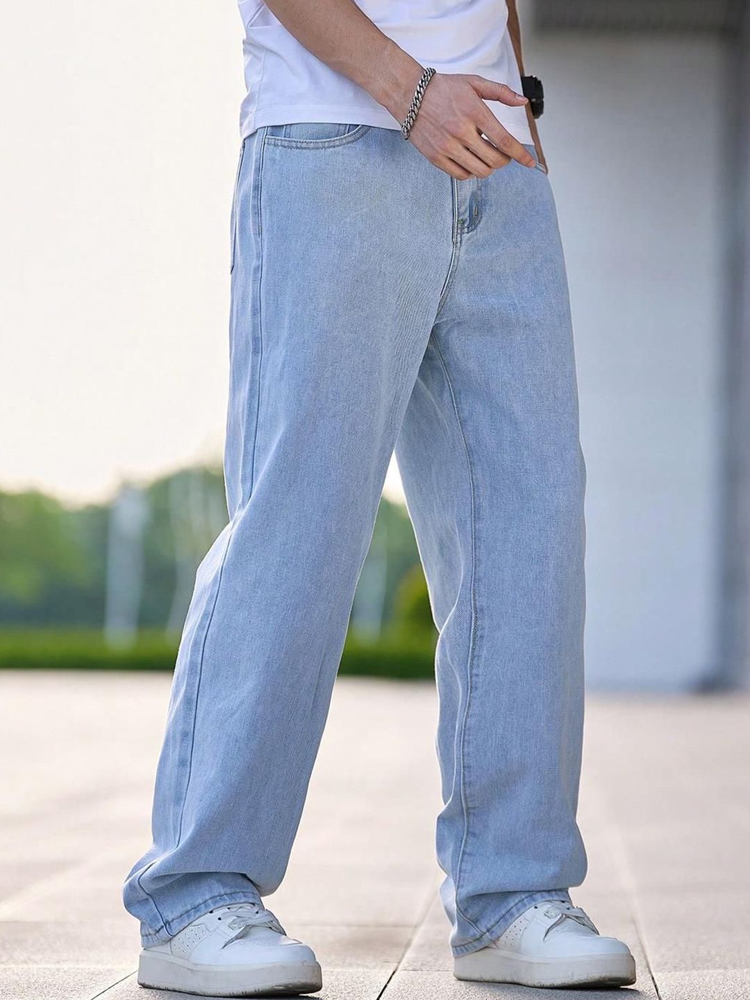 Kotty Men Straight Fit Mid-Rise Stretchable Jeans