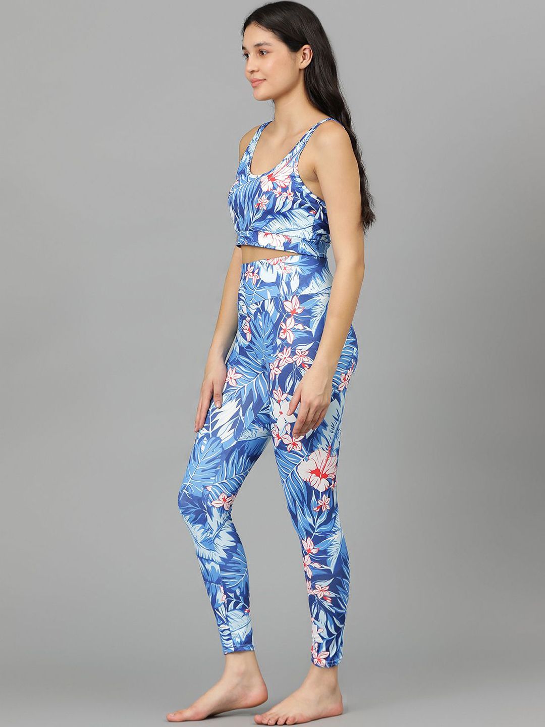 Kotty Round Neck Sleeveless Printed Crop Top & Tight Night Suit Set